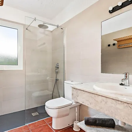 Monsines 13 C By Interhome *